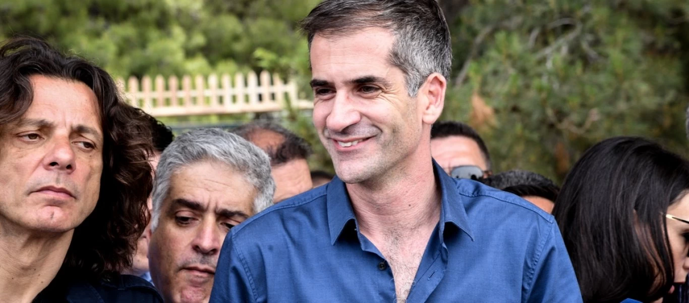 Νέα μεγάλη επιχείρηση καθαριότητας στο Παγκράτι - Το μήνυμα του Κώστα Μπακογιάννη (φωτο)